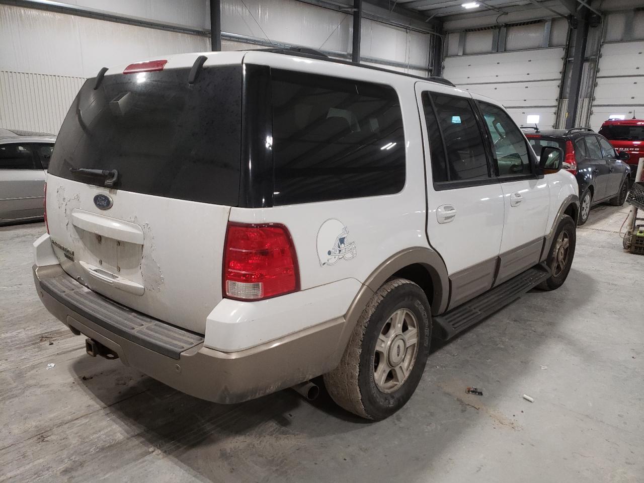 Photo 4 from auction – 2003 FORD EXPEDITION with VIN 1FMFU18L03LB19636