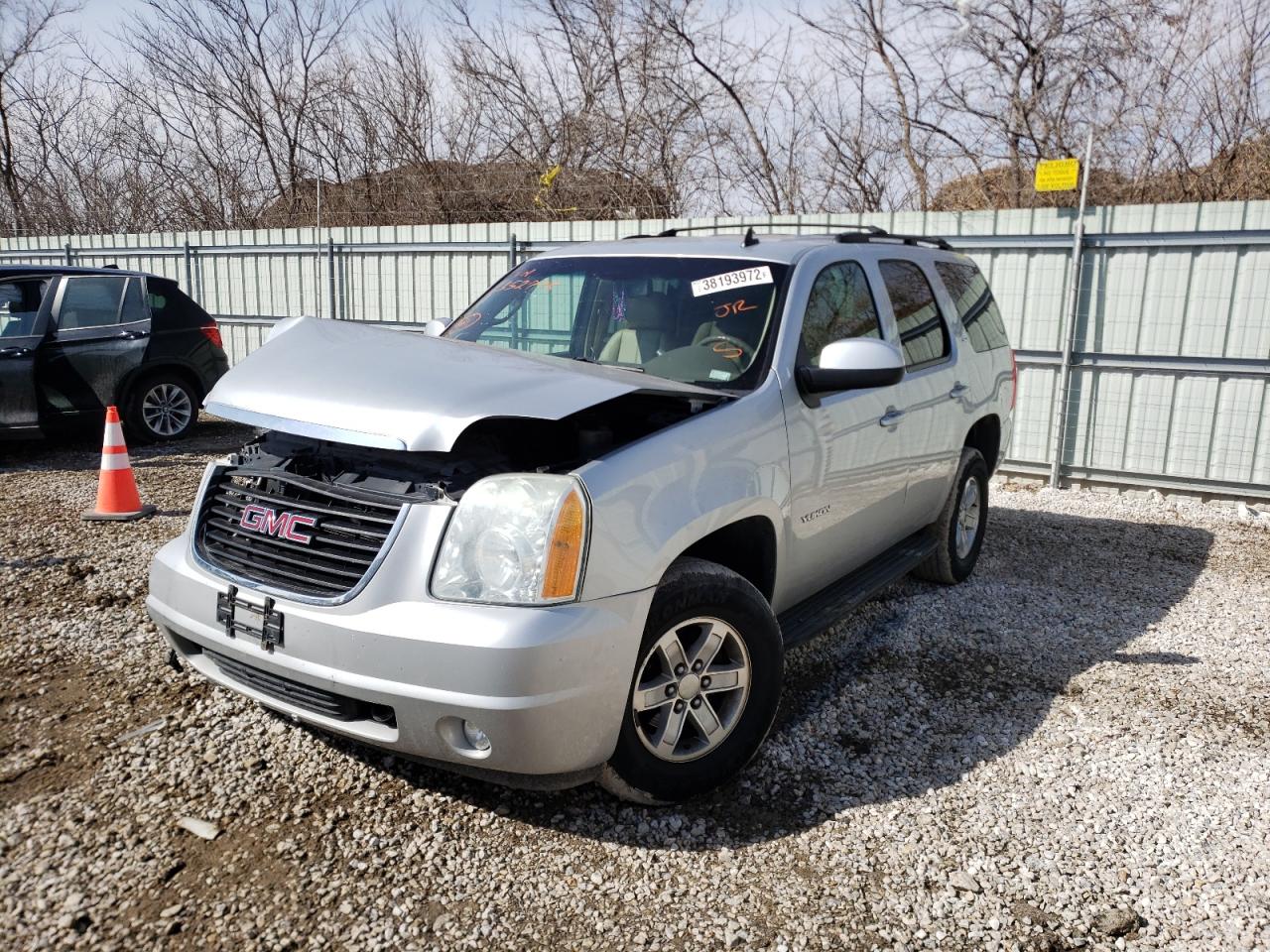 Zdjęcie 2 z aukcji – 2011 GMC YUKON SLT z VIN 1GKS2CE09BR352798
