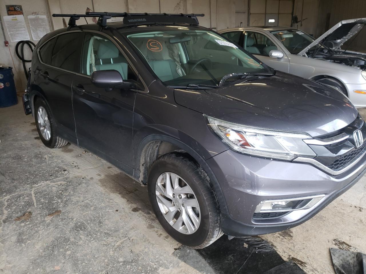 Photo 1 from auction – 2016 HONDA CR-V EX with VIN 2HKRM3H59GH566104