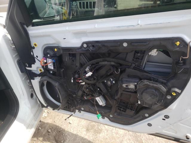 Photo 10 from auction – 2014 CHRYSLER 300 S with VIN 2C3CCABG8EH376621