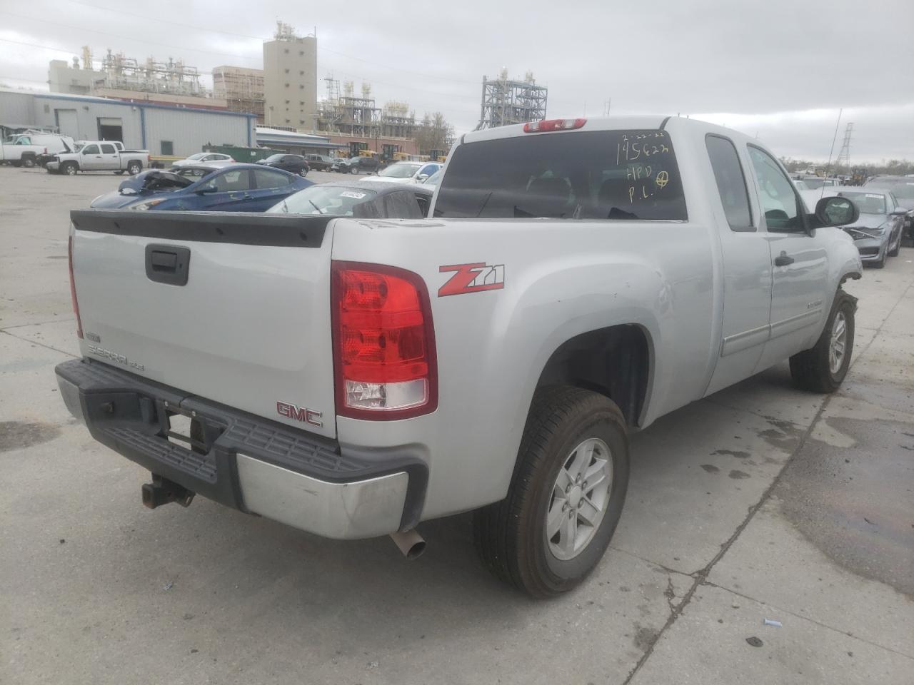 Photo 4 from auction – 2011 GMC SIERRA C15 with VIN 1GTR1VE01BZ422349