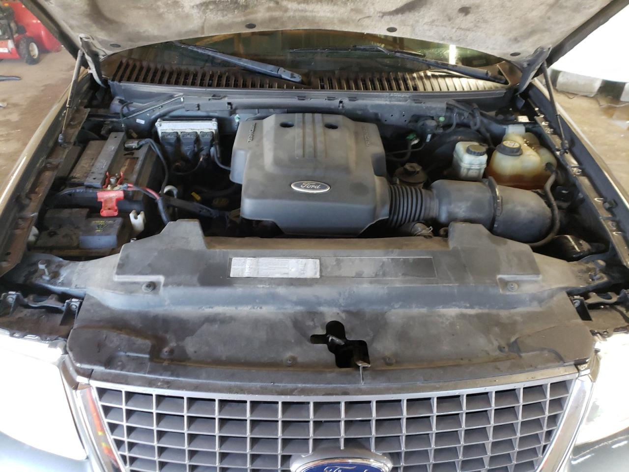Photo 7 from auction – 2003 FORD EXPEDITION with VIN 1FMPU16W13LB11580