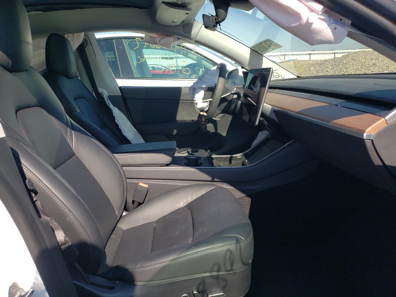 Foto 5 de la subasta – 2021 TESLA MODEL Y con VIN 5YJYGDEE7MF065428