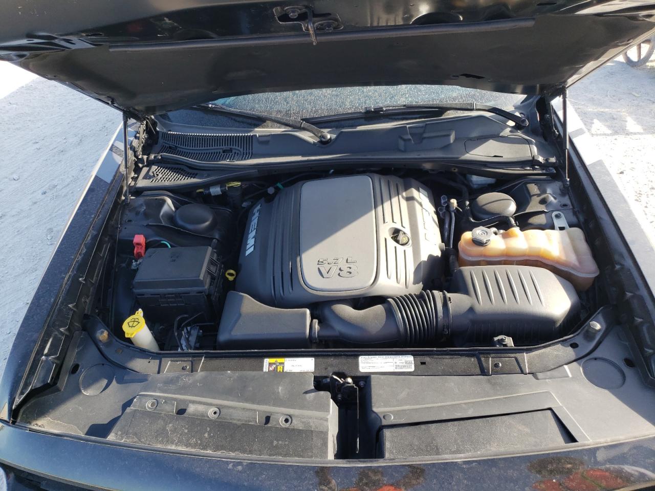 Photo 7 from auction – 2014 DODGE CHALLENGER with VIN 2C3CDYBT9EH304443