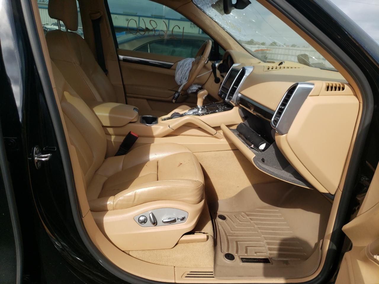 Photo 5 from auction – 2013 PORSCHE CAYENNE with VIN WP1AA2A26DLA02013