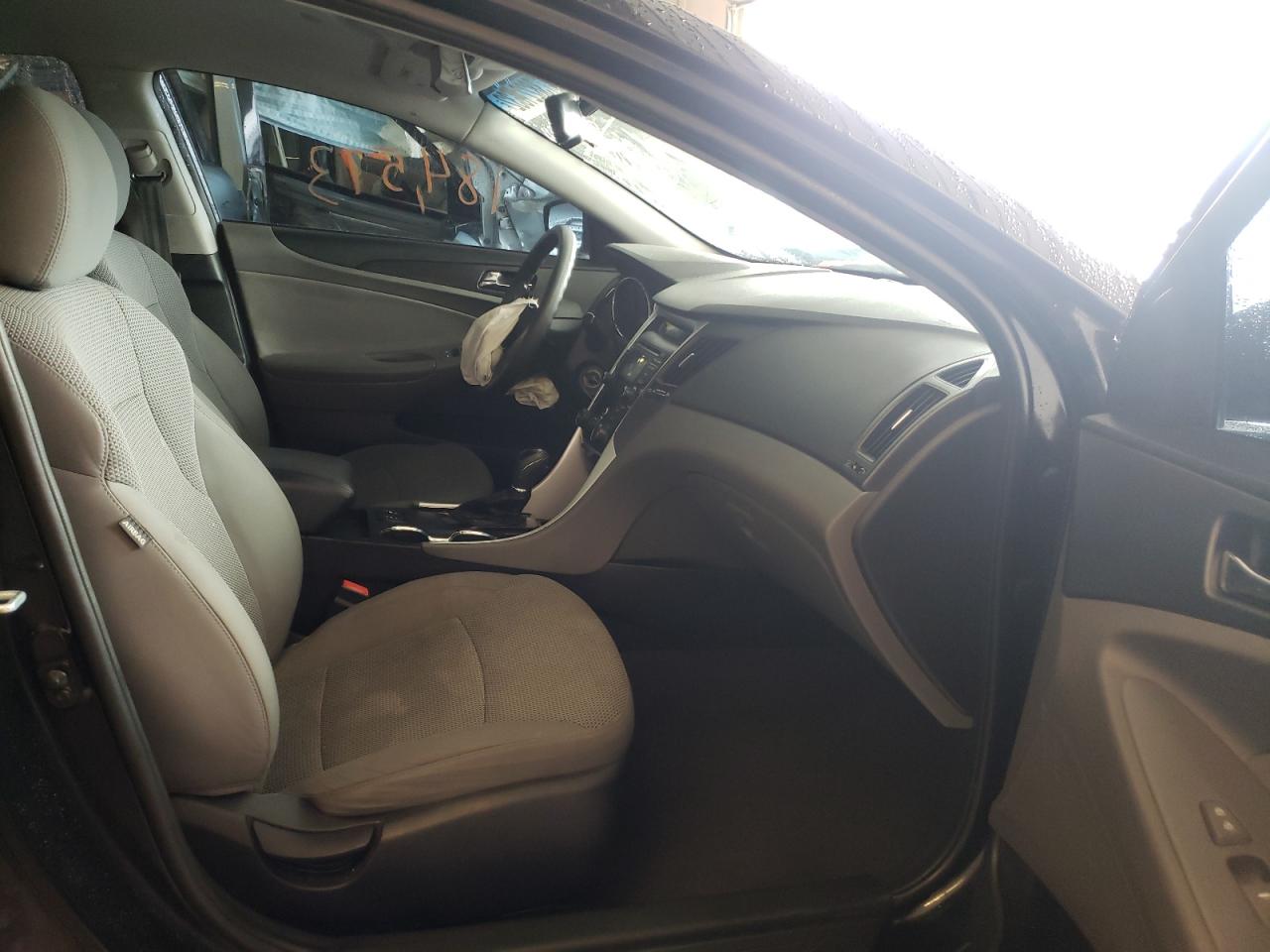 Photo 5 from auction – 2013 HYUNDAI SONATA GLS with VIN 5NPEB4AC3DH751585