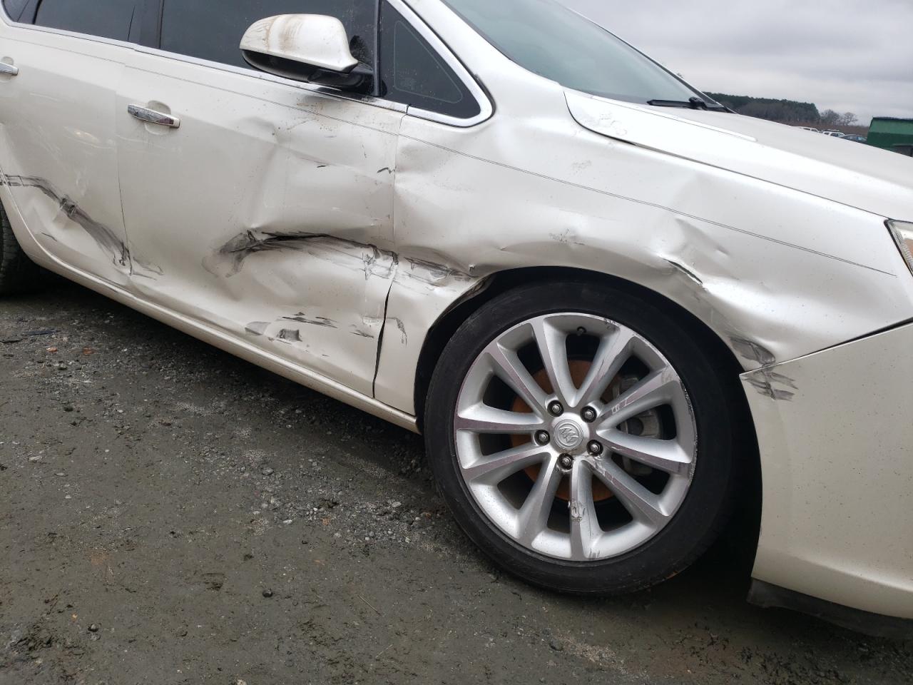 Photo 9 from auction – 2014 BUICK VERANO with VIN 1G4PS5SK3E4213167