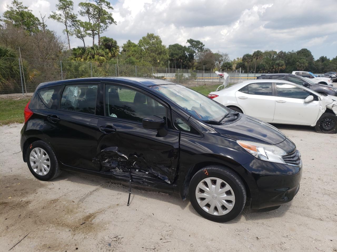 Photo 9 from auction – 2015 NISSAN VERSA NOTE with VIN 3N1CE2CP7FL358066