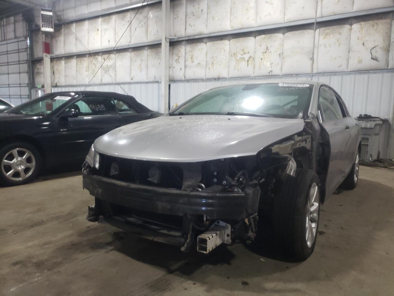 Photo 9 from auction – 2015 CHRYSLER 200 LIMITE with VIN 1C3CCCAB2FN692817