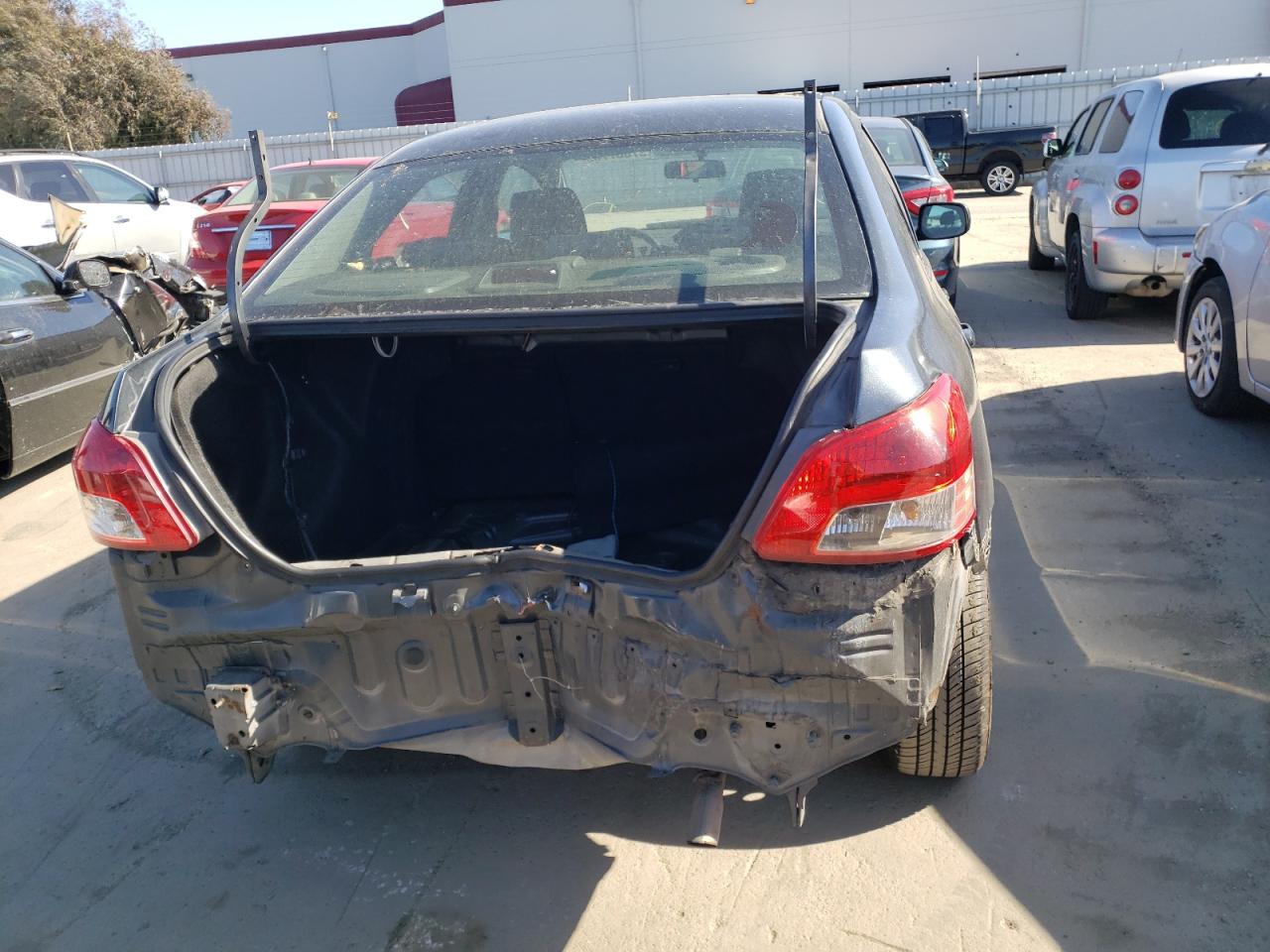 Photo 9 from auction – 2007 TOYOTA YARIS with VIN JTDBT923771021346