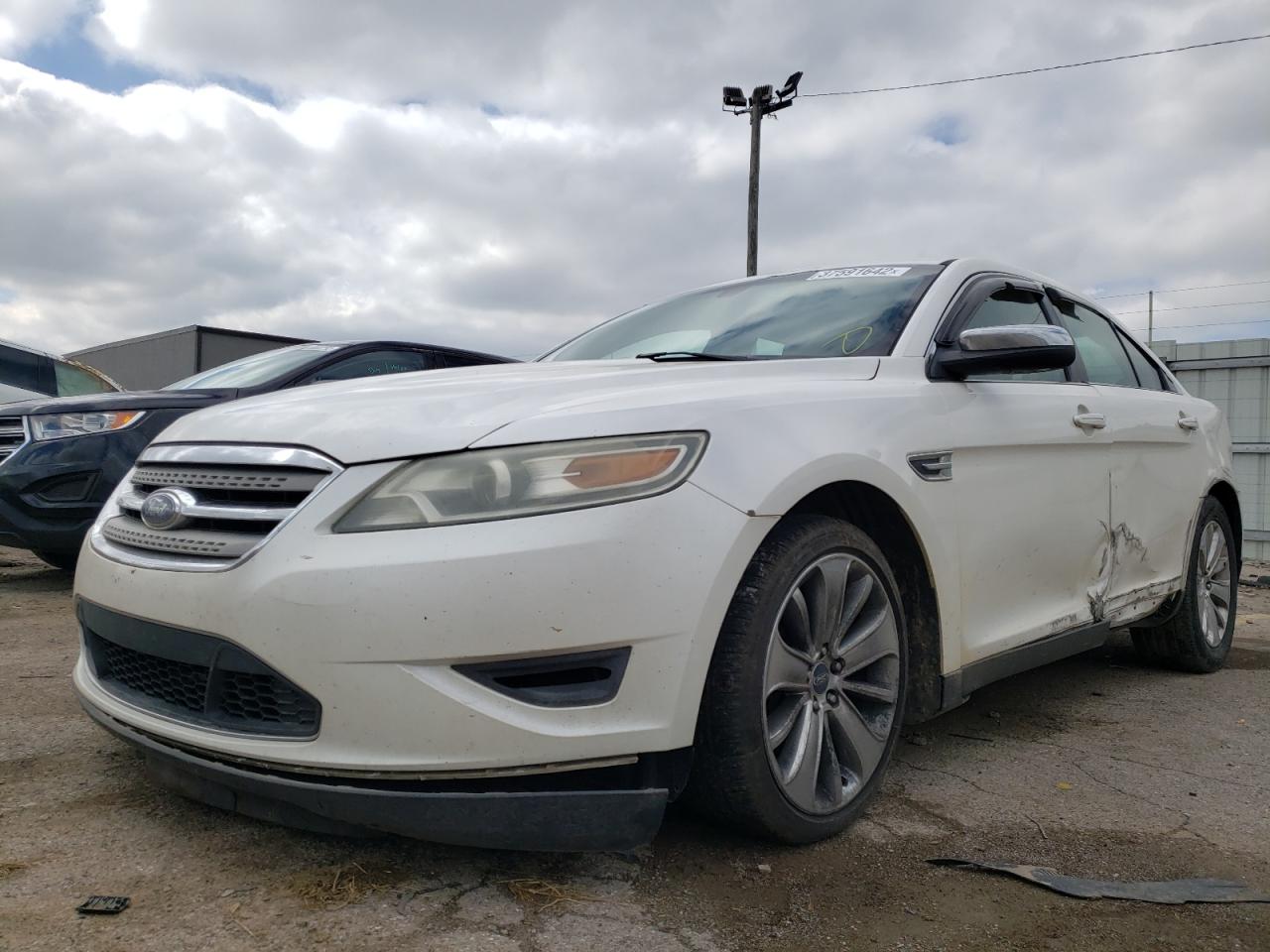 Photo 2 from auction – 2010 FORD TAURUS LIM with VIN 1FAHP2FW1AG143253
