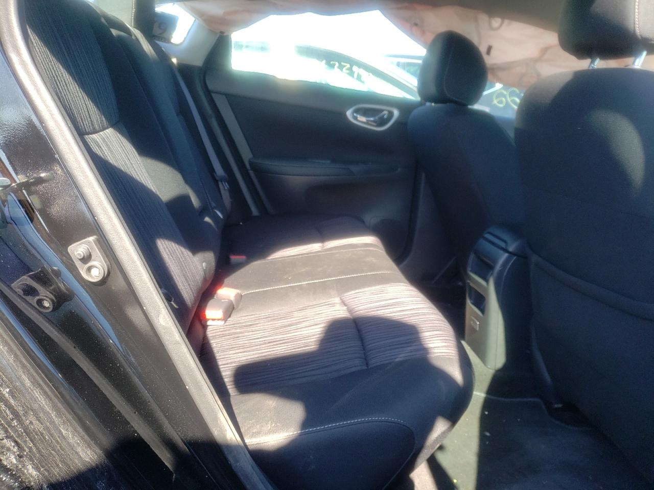 Photo 6 from auction – 2019 NISSAN SENTRA S with VIN 3N1AB7AP1KY326548