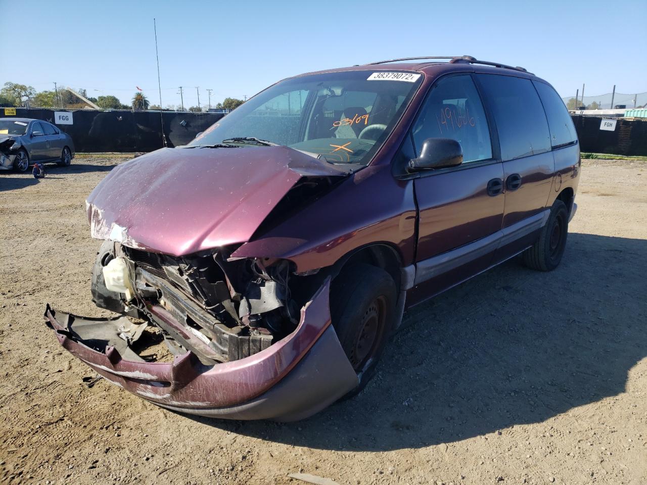 صورة رقم 2 من المزاد - 1998 DODGE CARAVAN SE مع VIN 2B4GP45R4WR581488