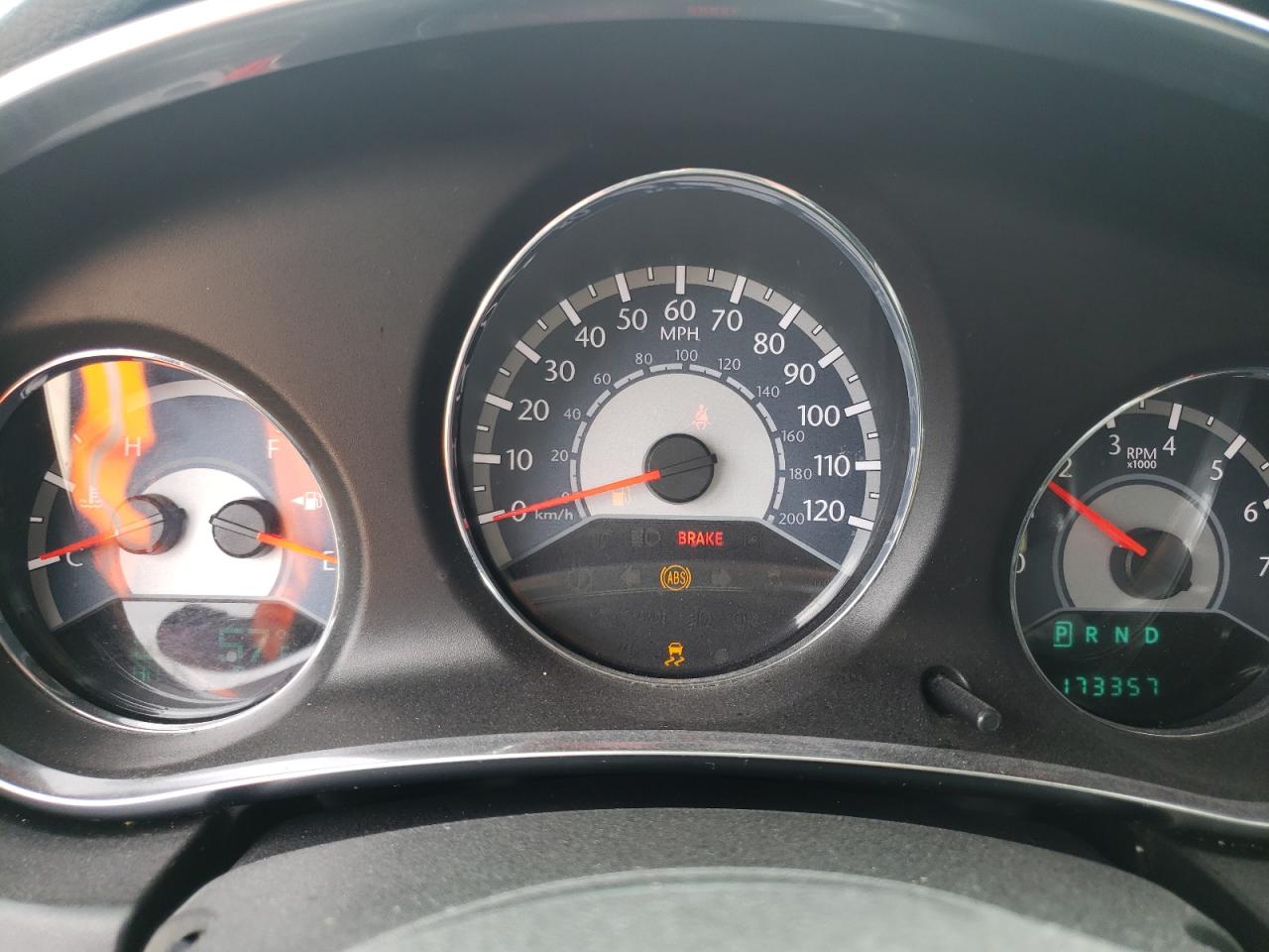 Photo 8 from auction – 2014 CHRYSLER 200 TOURIN with VIN 1C3CCBBB8EN165145