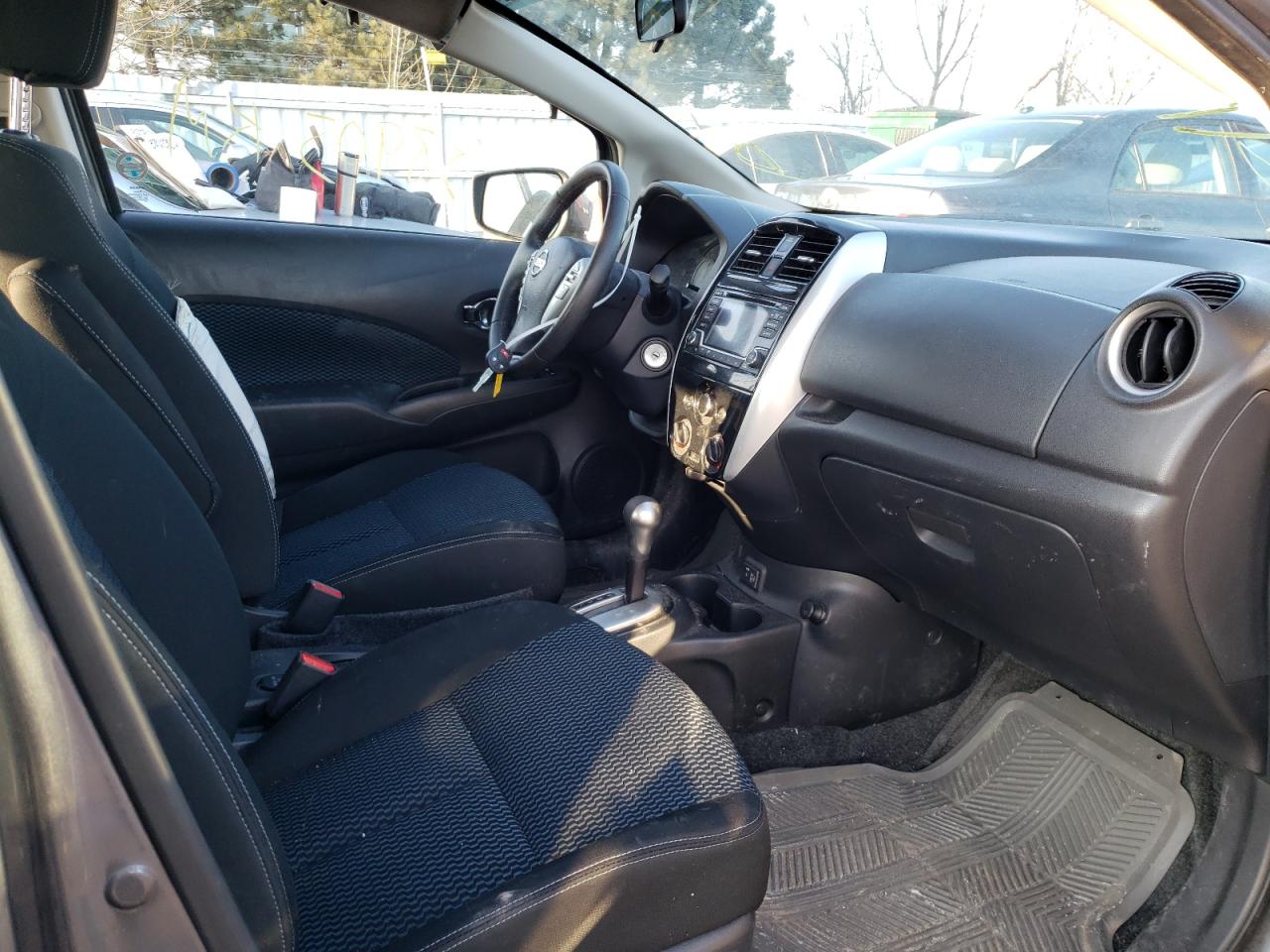 Photo 5 from auction – 2018 NISSAN VERSA NOTE with VIN 3N1CE2CP7JL363423