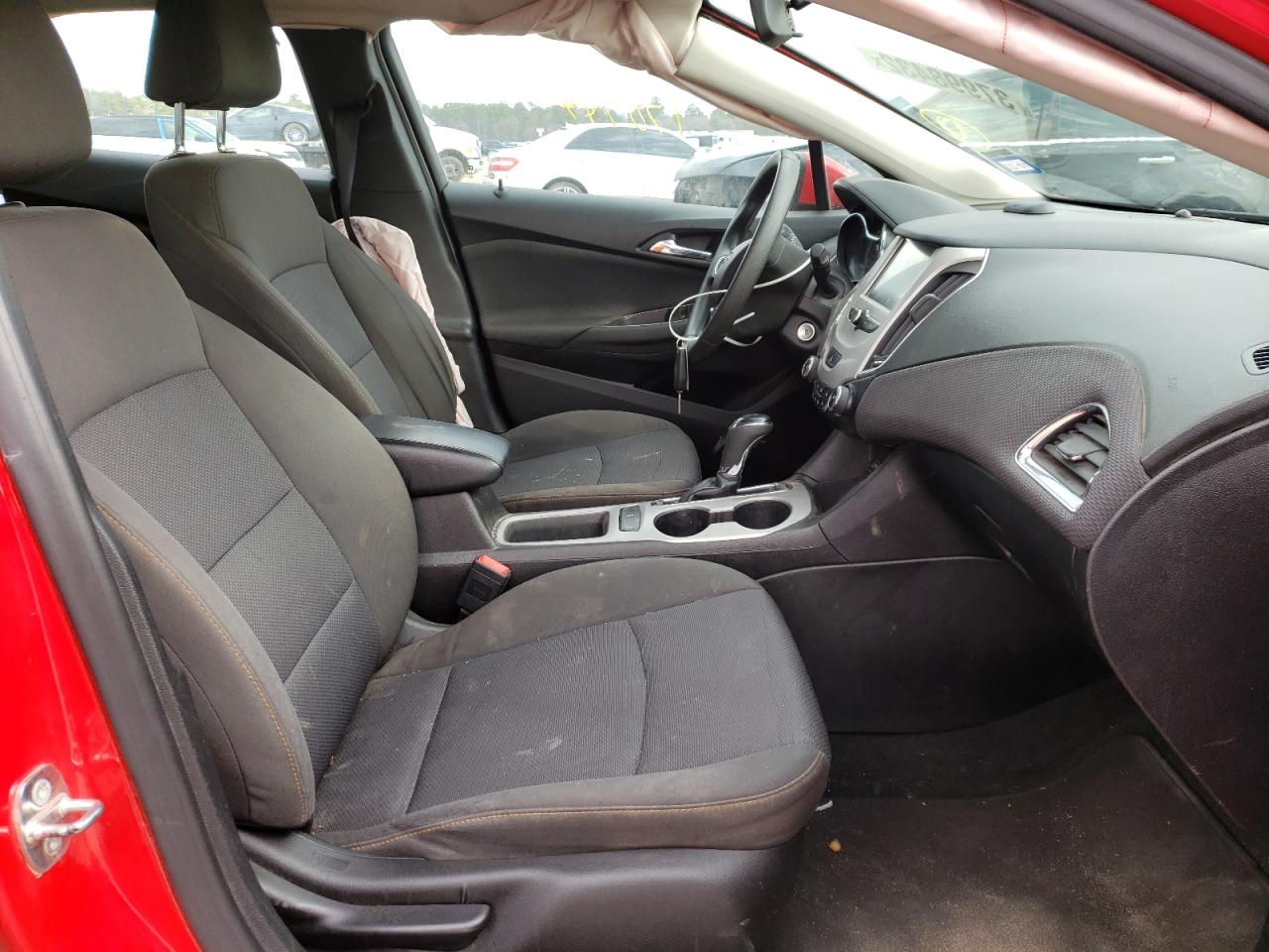 Photo 5 from auction – 2018 CHEVROLET CRUZE LS with VIN 1G1BC5SM4J7229537