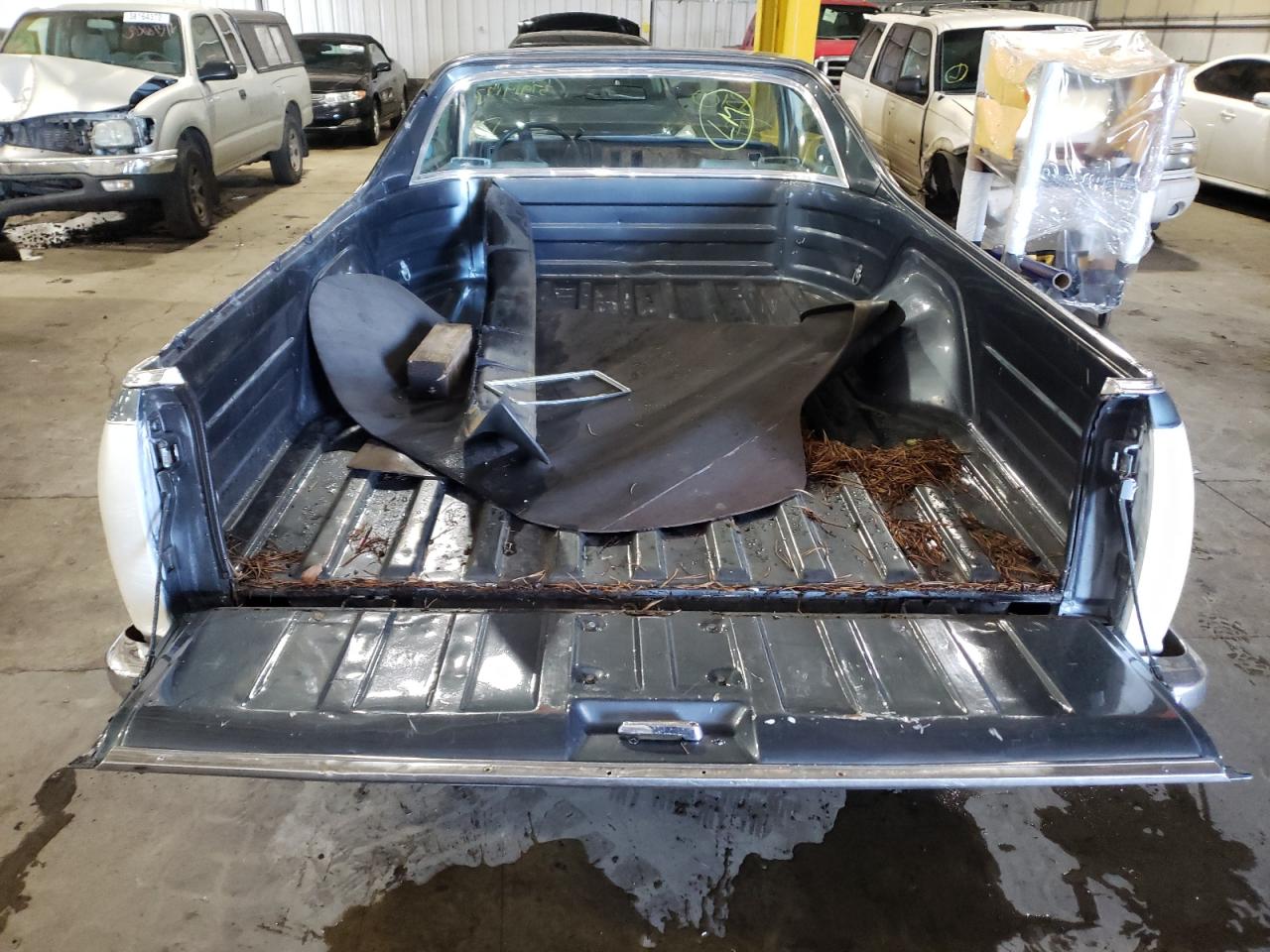 Photo 6 from auction – 1982 GMC CABALLERO with VIN 1GTCW80K8CR500337