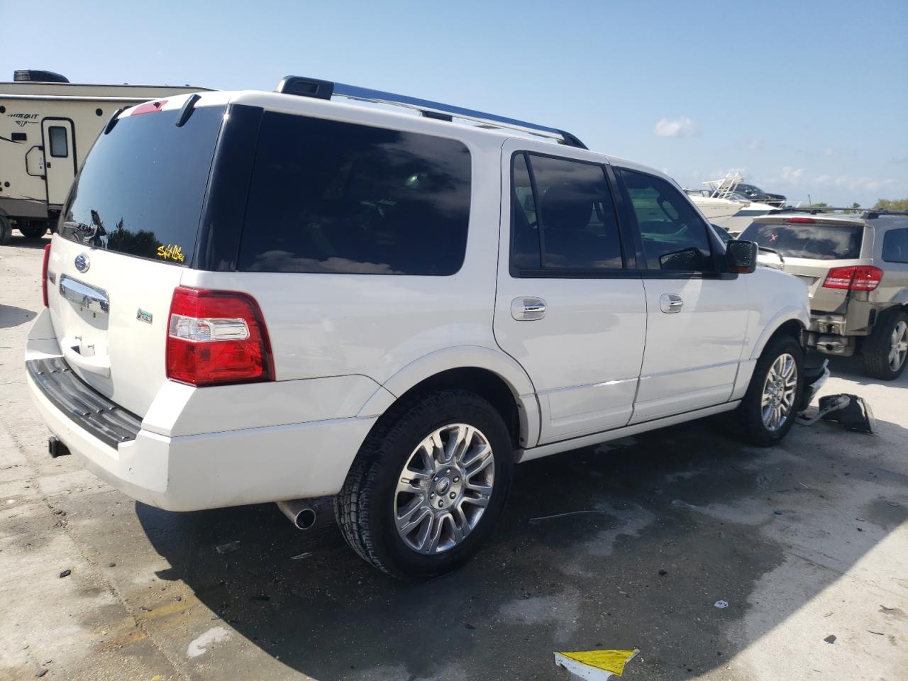 Photo 4 from auction – 2011 FORD EXPEDITION with VIN 1FMJU2A53BEF04140