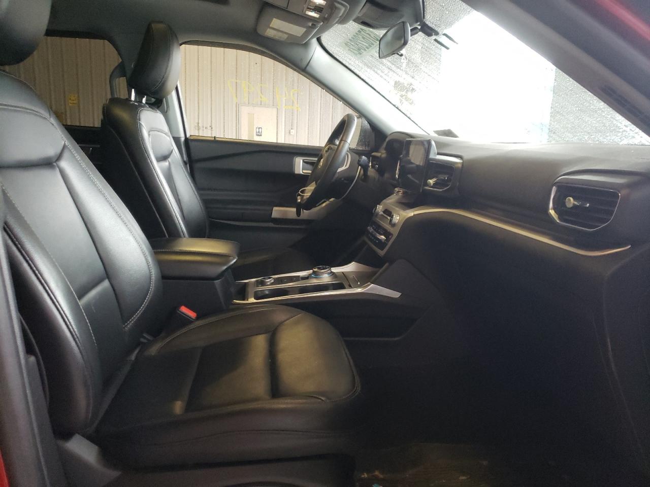 Photo 5 from auction – 2020 FORD EXPLORER X with VIN 1FMSK8DH2LGC44113