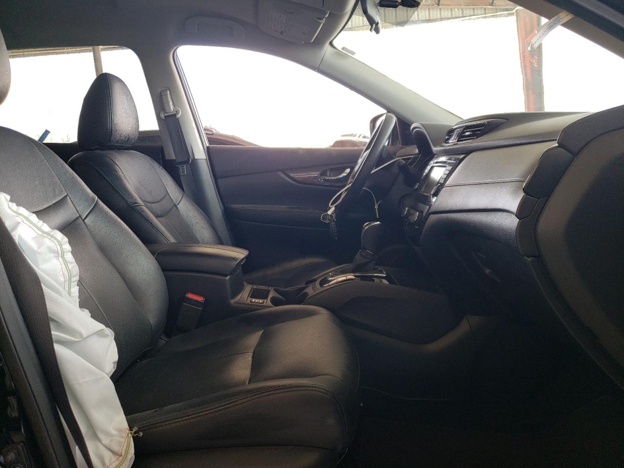 Photo 5 from auction – 2018 NISSAN ROGUE S with VIN 5N1AT2MT7JC797225