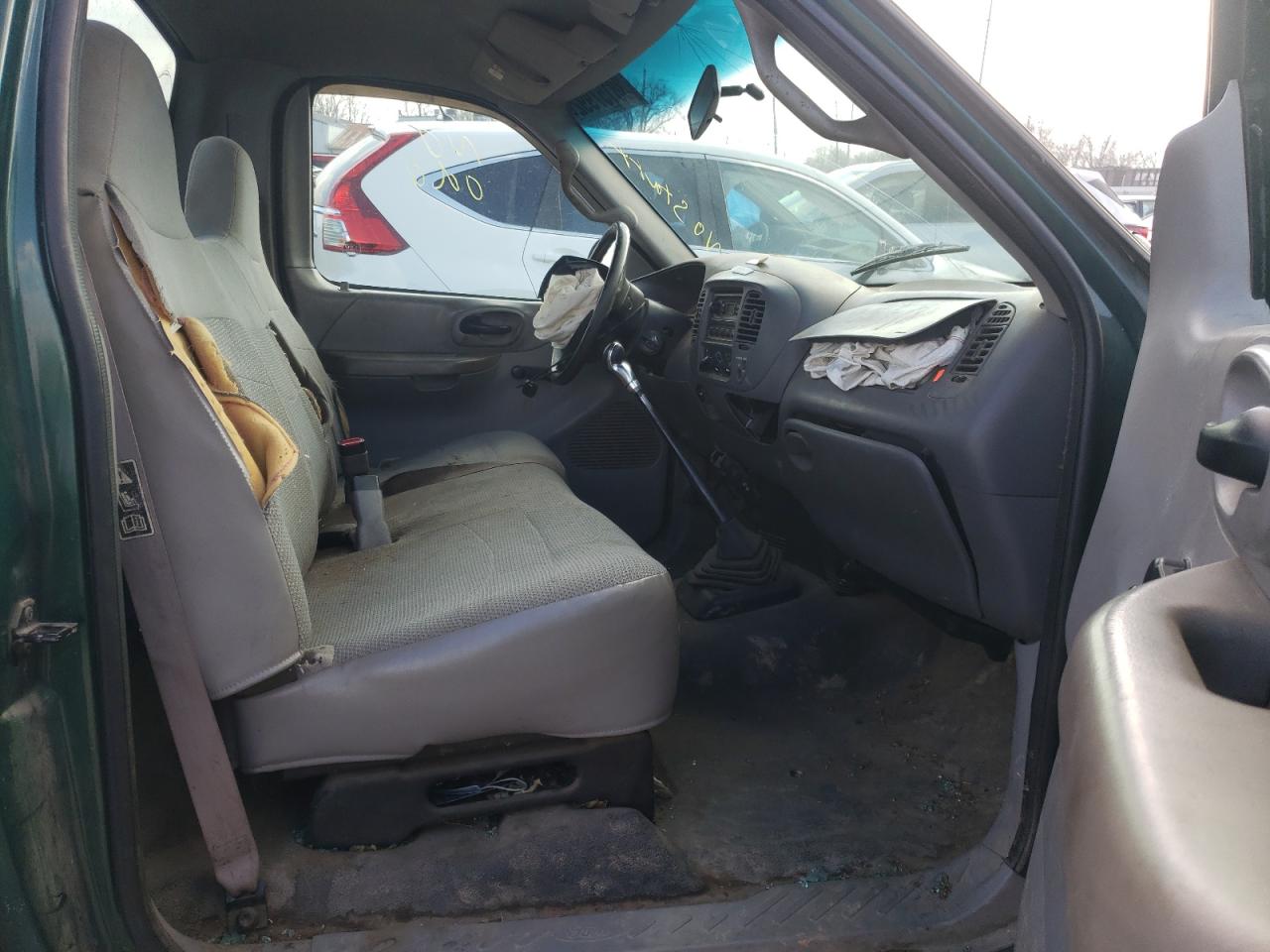 Photo 5 from auction – 2000 FORD F150 with VIN 1FTZF1725YNC20509