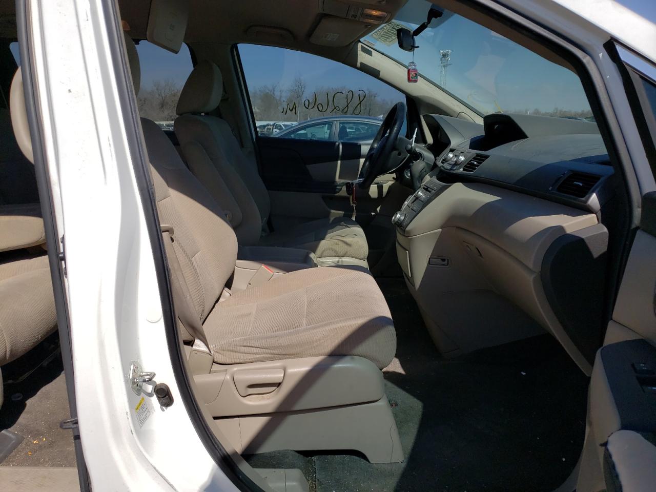 Photo 5 from auction – 2013 HONDA ODYSSEY EX with VIN 5FNRL5H4XDB082183