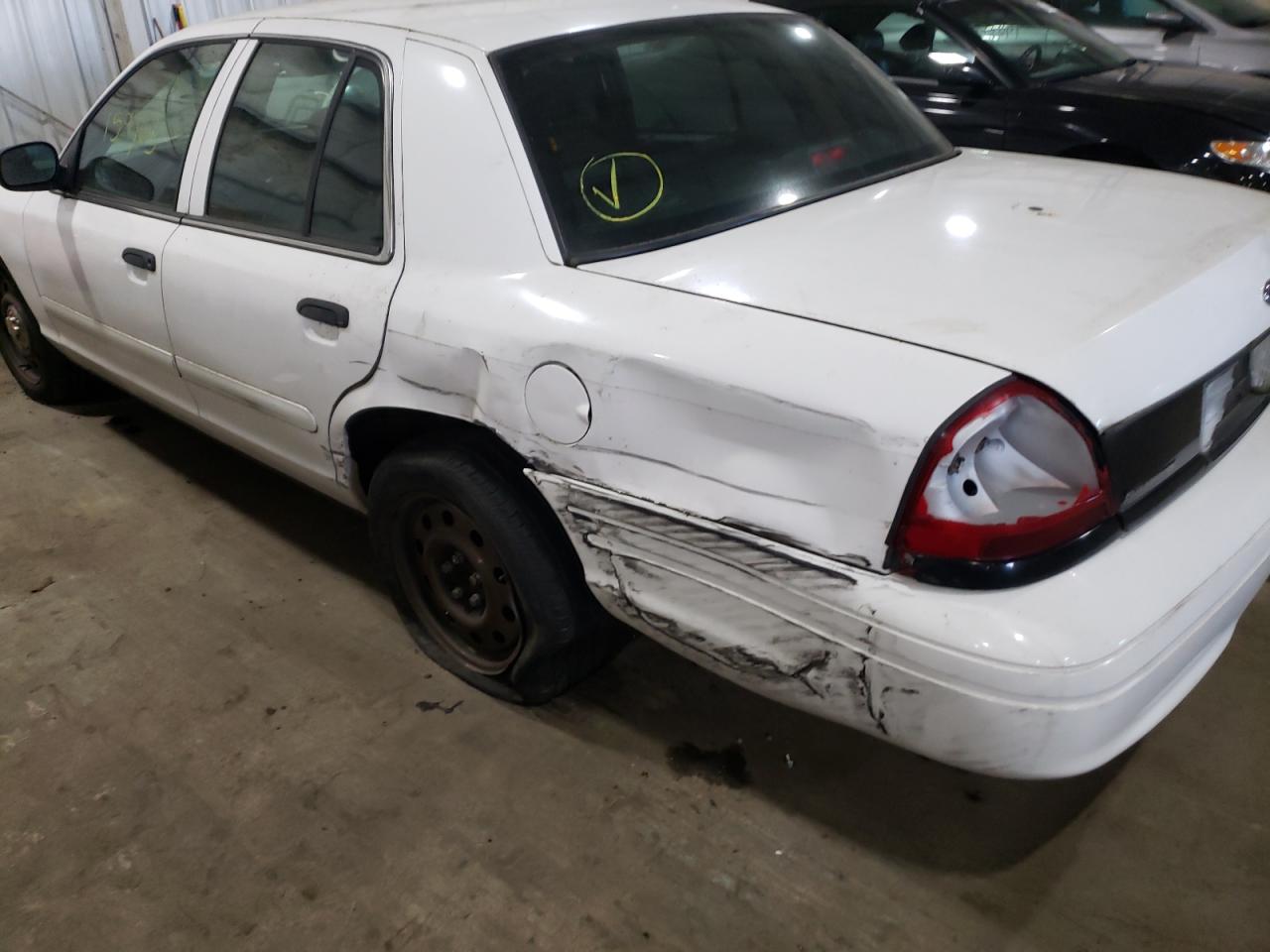 Photo 9 from auction – 2007 FORD CROWN VICT with VIN 2FAHP71W17X153918