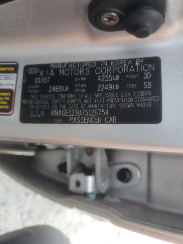 Фото 10 с аукциона – 2007 KIA OPTIMA LX с VIN KNAGE123075126754