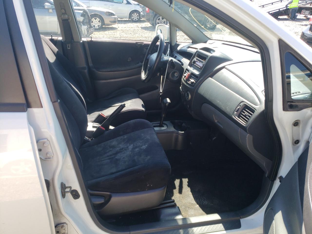 Photo 5 from auction – 2003 SUZUKI AERIO SX with VIN JS2RC41H135212641