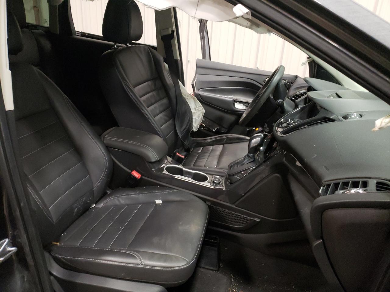 Photo 5 from auction – 2016 FORD ESCAPE TIT with VIN 1FMCU9J92GUB35188