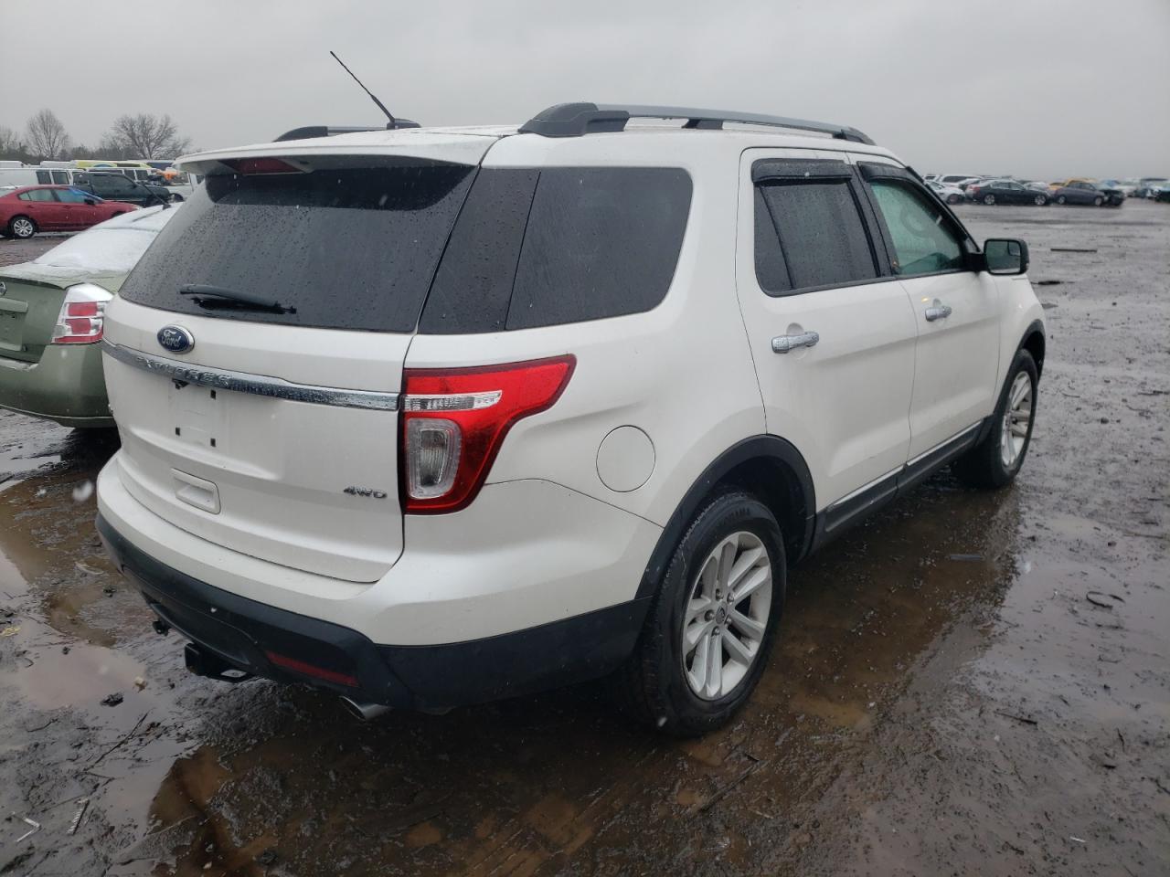 Photo 4 from auction – 2011 FORD EXPLORER X with VIN 1FMHK8D83BGA85949