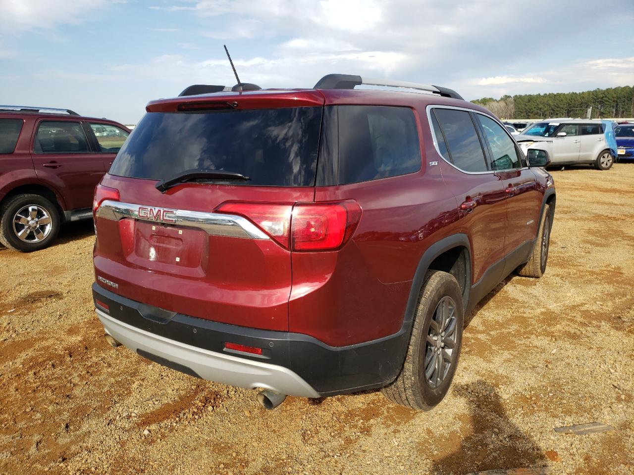 Photo 4 from auction – 2017 GMC ACADIA SLT with VIN 1GKKNMLS1HZ232732
