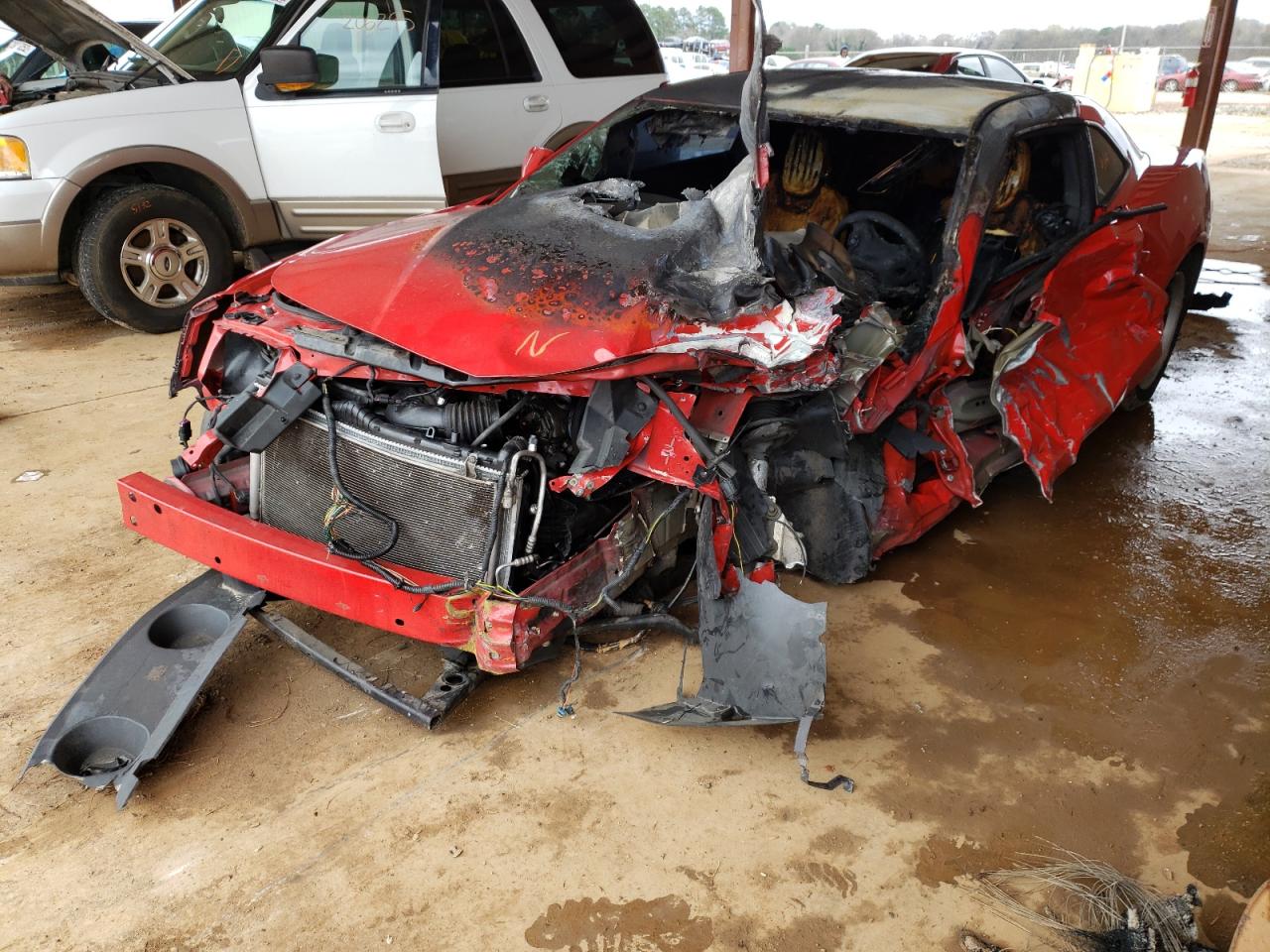 Photo 2 from auction – 2014 CHEVROLET CAMARO LS with VIN 2G1FA1E33E9208492