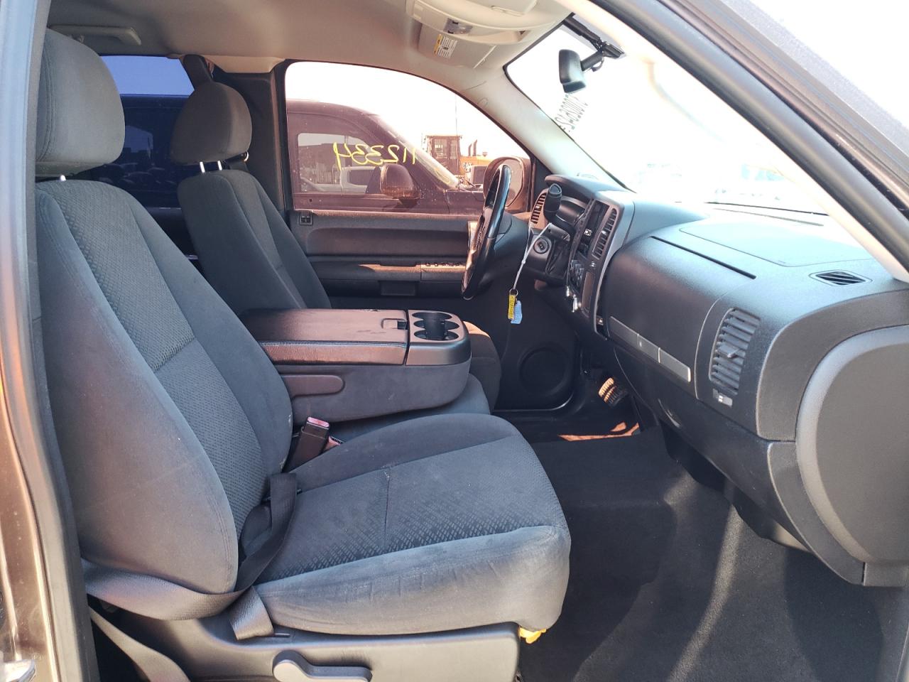 Photo 5 from auction – 2007 GMC NEW SIERRA with VIN 2GTEC19J771577704