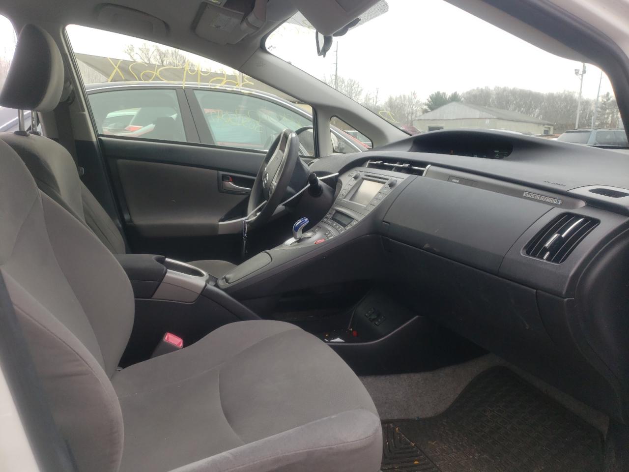 Photo 5 from auction – 2013 TOYOTA PRIUS PLUG with VIN JTDKN3DP6D3040820