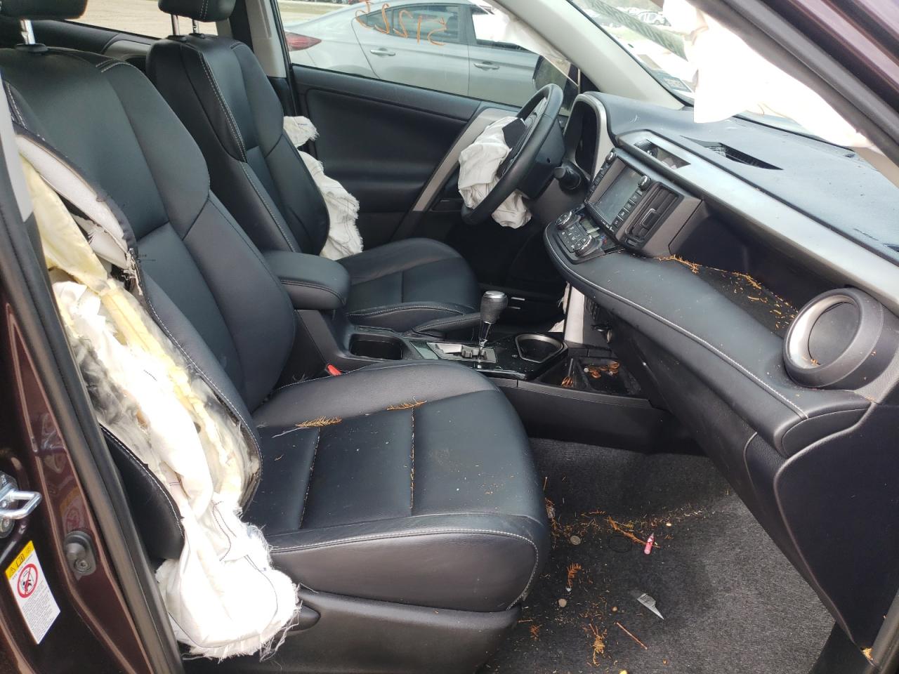 Photo 5 from auction – 2016 TOYOTA RAV4 LIMIT with VIN 2T3YFREVXGW282051