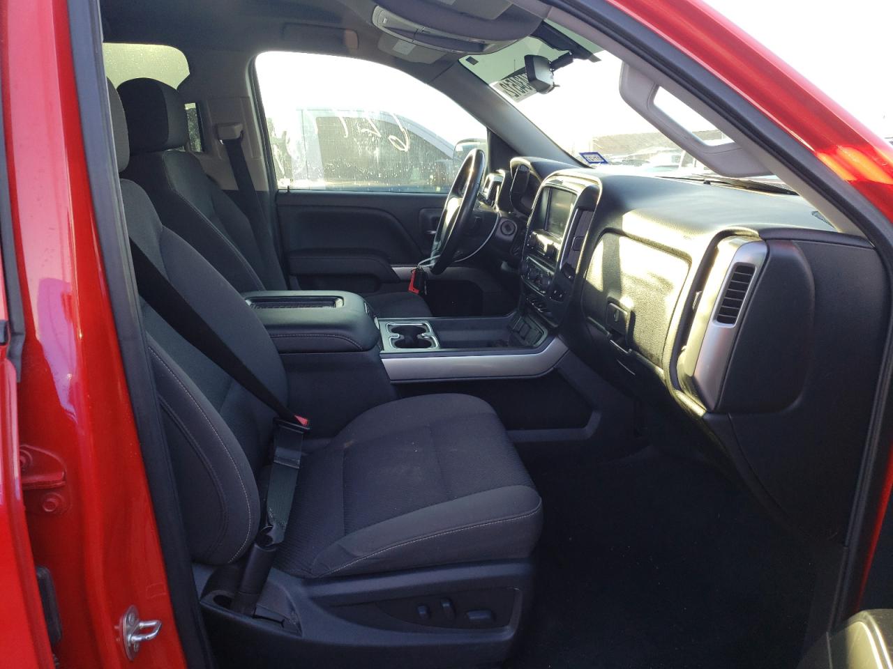 Photo 5 from auction – 2018 CHEVROLET SILVERADO with VIN 3GCPCREC3JG370708