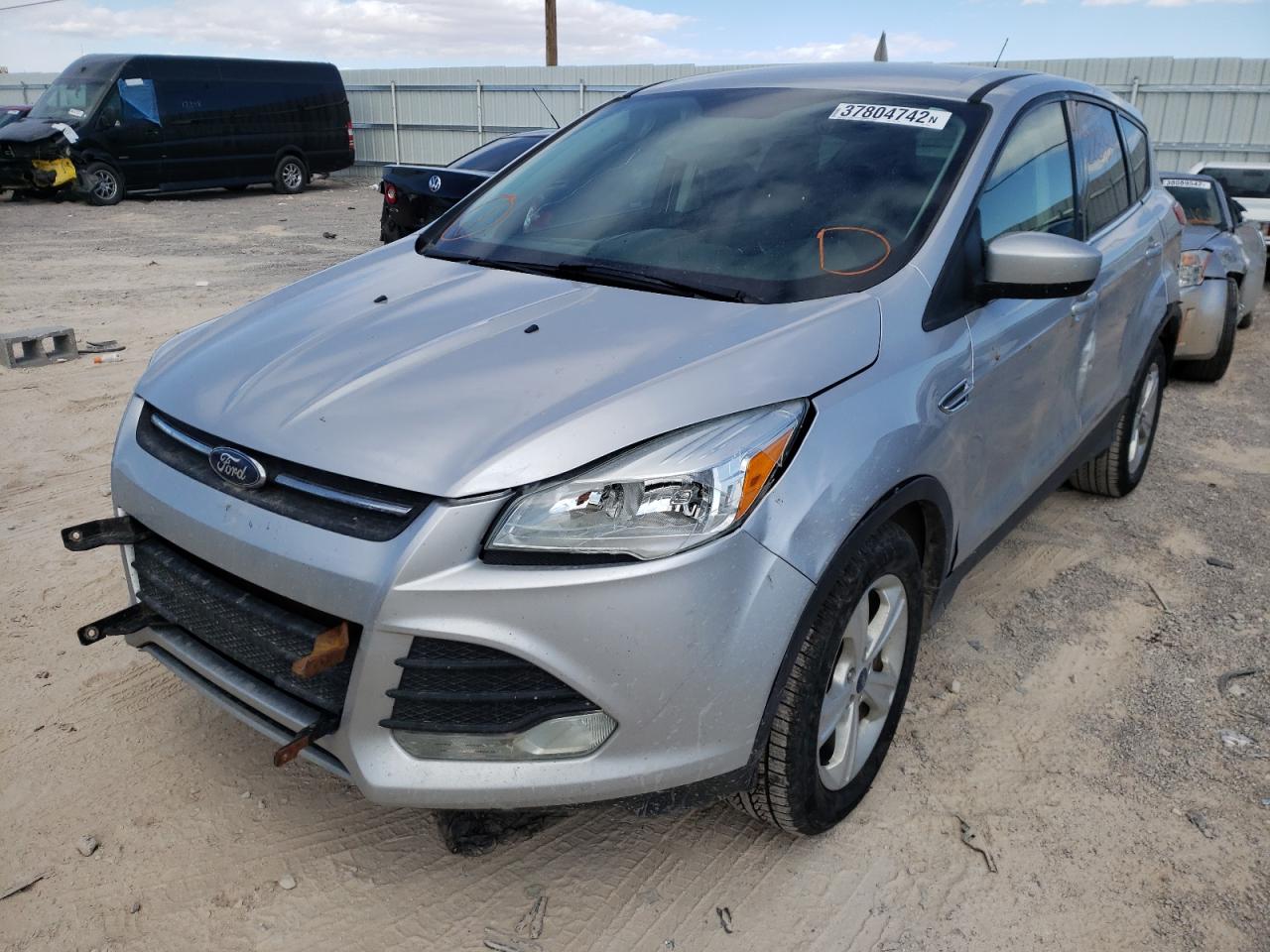 Photo 2 from auction – 2016 FORD ESCAPE SE with VIN 1FMCU9GX1GUA98558