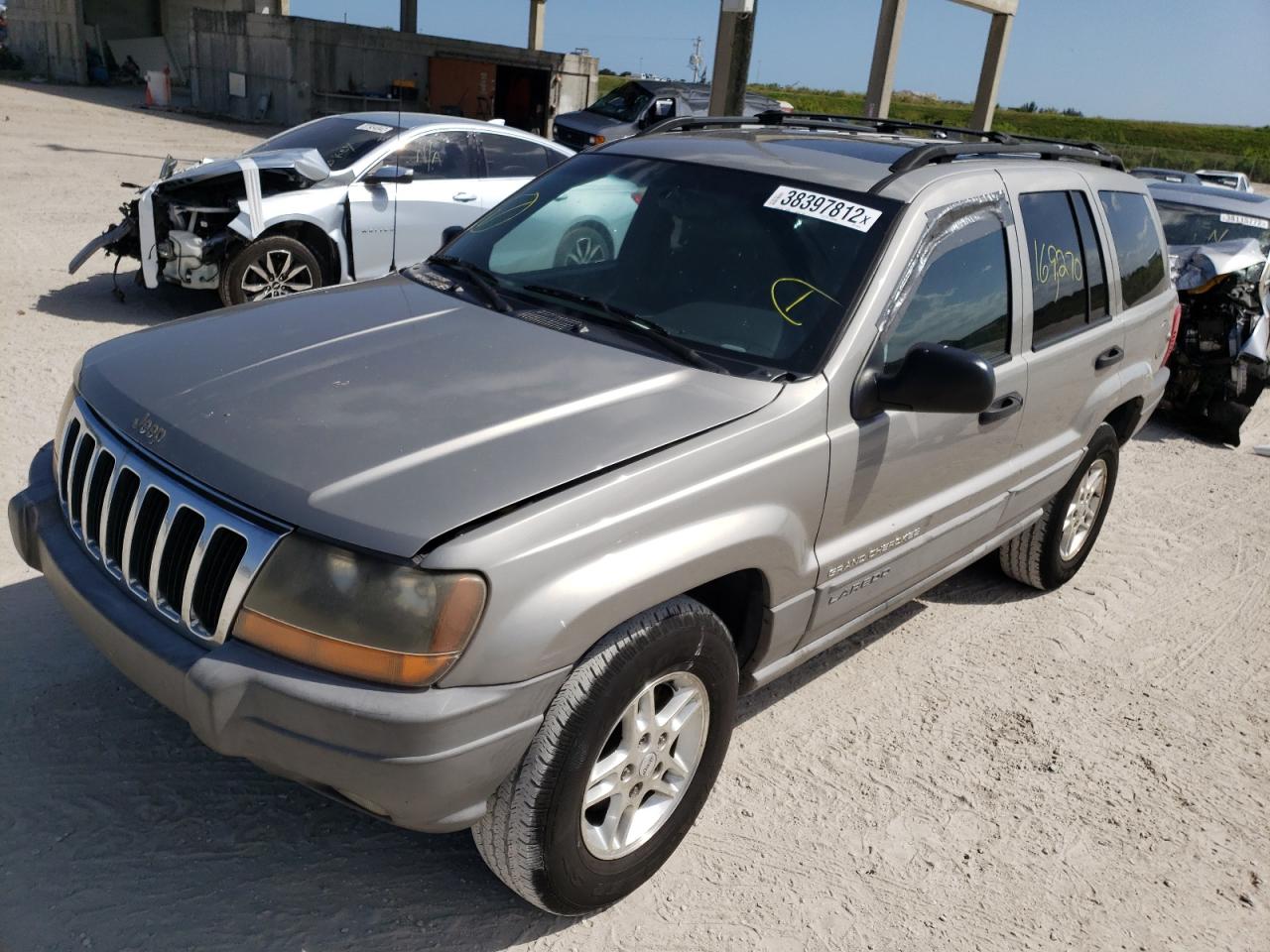 Photo 9 from auction – 2000 JEEP GRAND CHER with VIN 1J4GW48S2YC238706