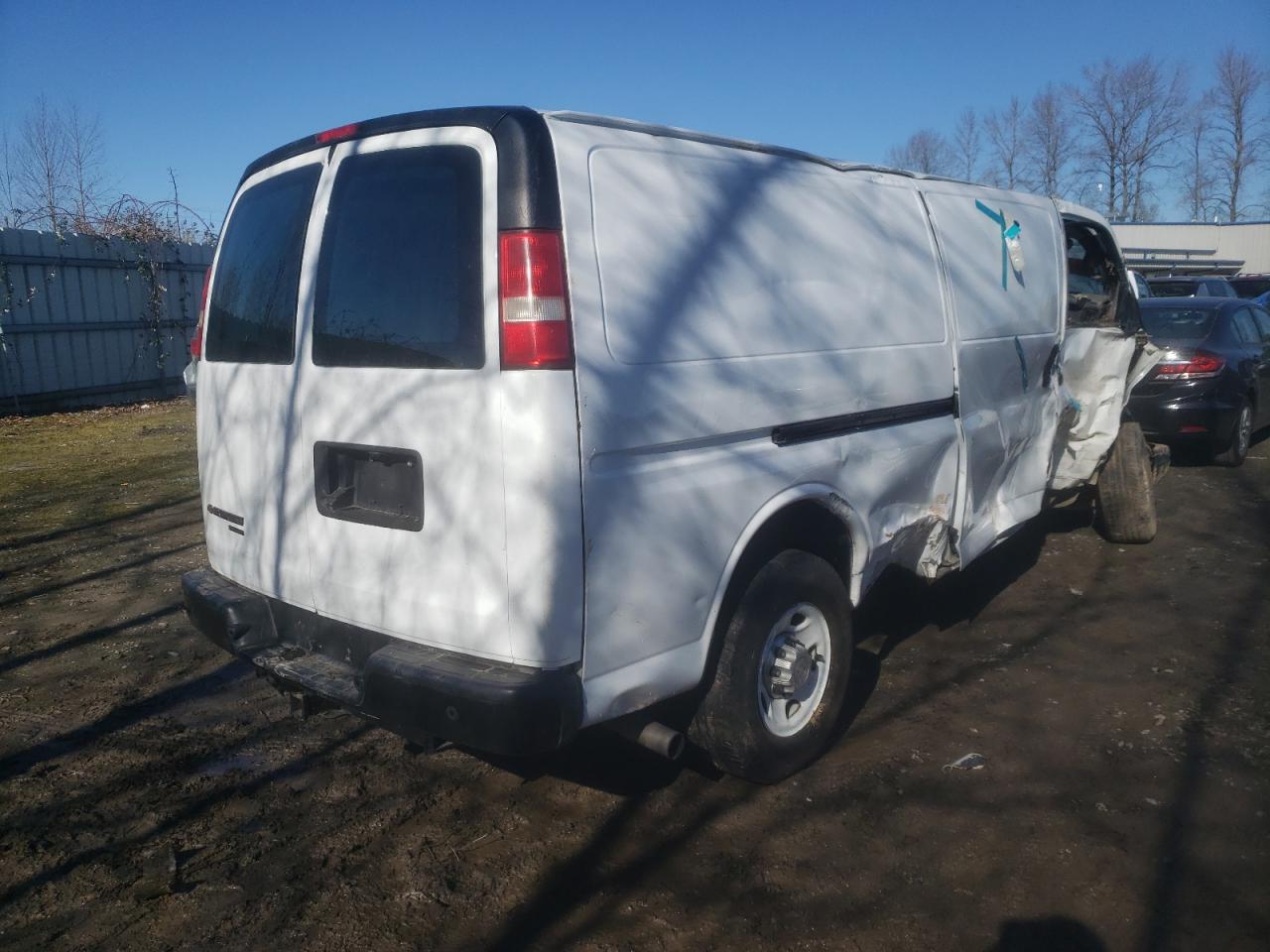 Photo 4 from auction – 2014 CHEVROLET EXPRESS G2 with VIN 1GCWGGCA9E1140035