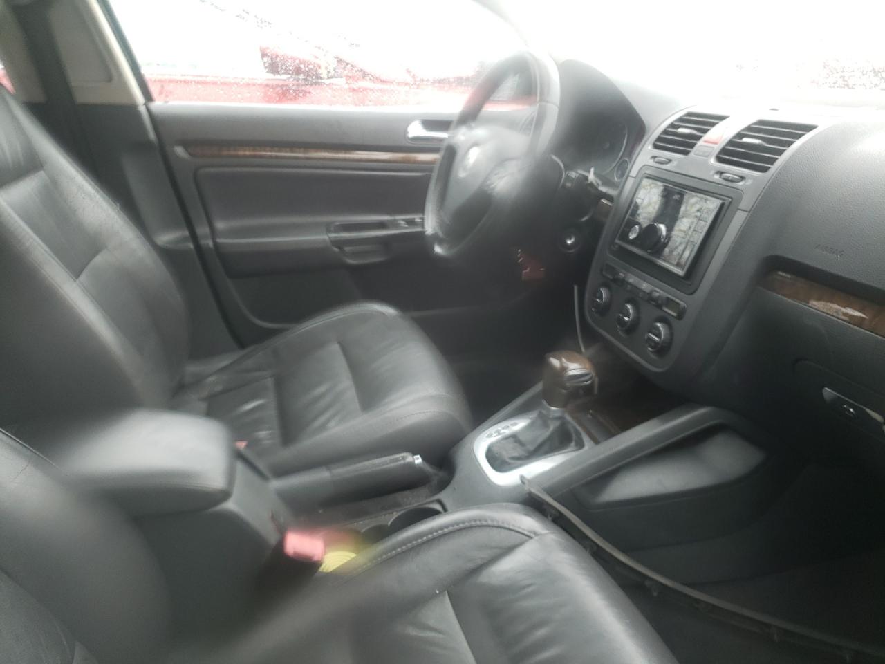 Photo 5 from auction – 2005 VOLKSWAGEN NEW JETTA with VIN 3VWDF71K15M614985