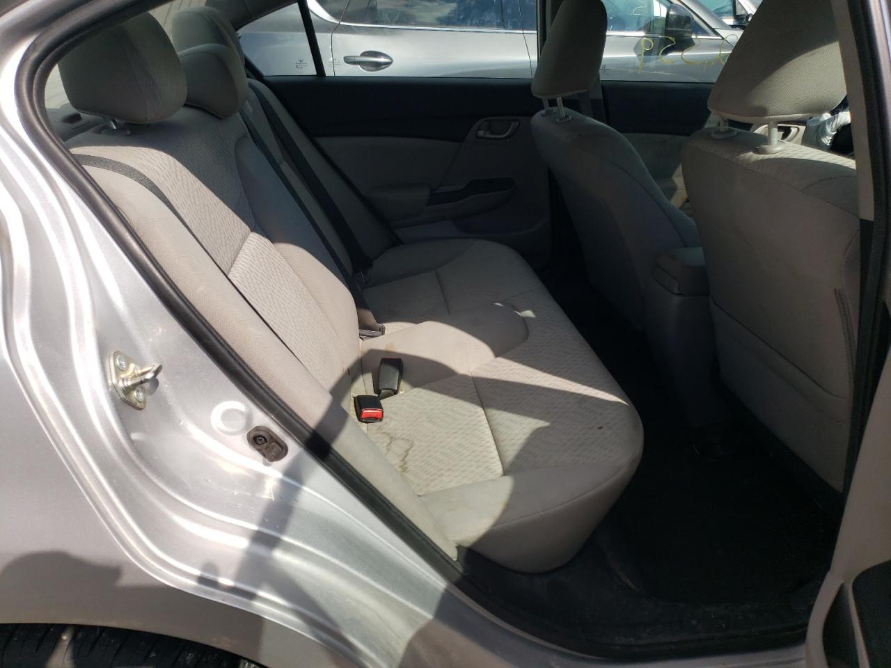 Photo 6 from auction – 2015 HONDA CIVIC LX with VIN 19XFB2E50FE021936