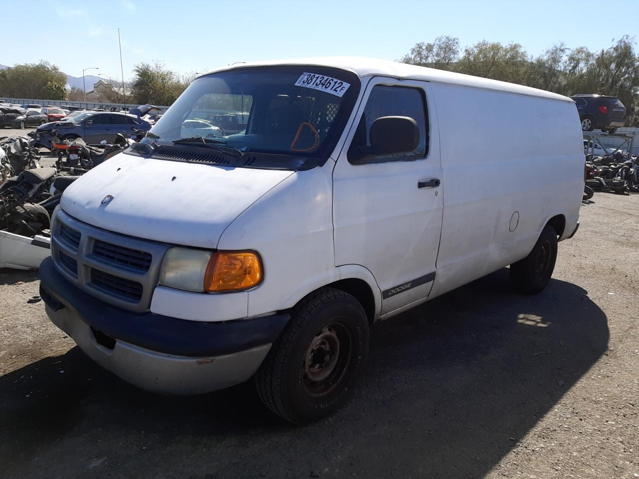 Photo 2 from auction – 2002 DODGE RAM VAN B1 with VIN 2B7HB11Y52K146824