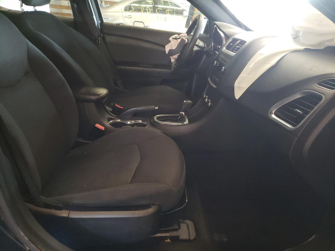 Photo 5 from auction – 2012 DODGE AVENGER SE with VIN 1C3CDZAB7CN247355