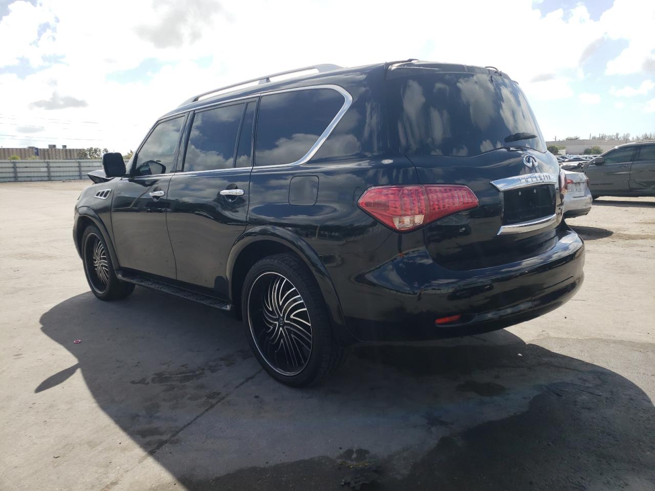Photo 13 from auction – 2013 INFINITI QX56 with VIN JN8AZ2NF5D9530943