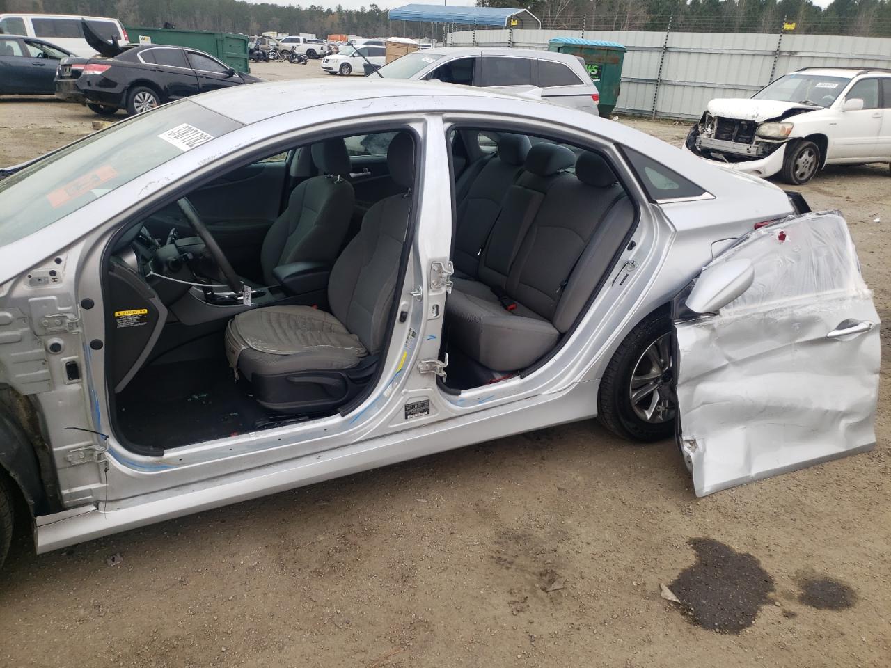 Photo 9 from auction – 2014 HYUNDAI SONATA GLS with VIN 5NPEB4AC1EH849063