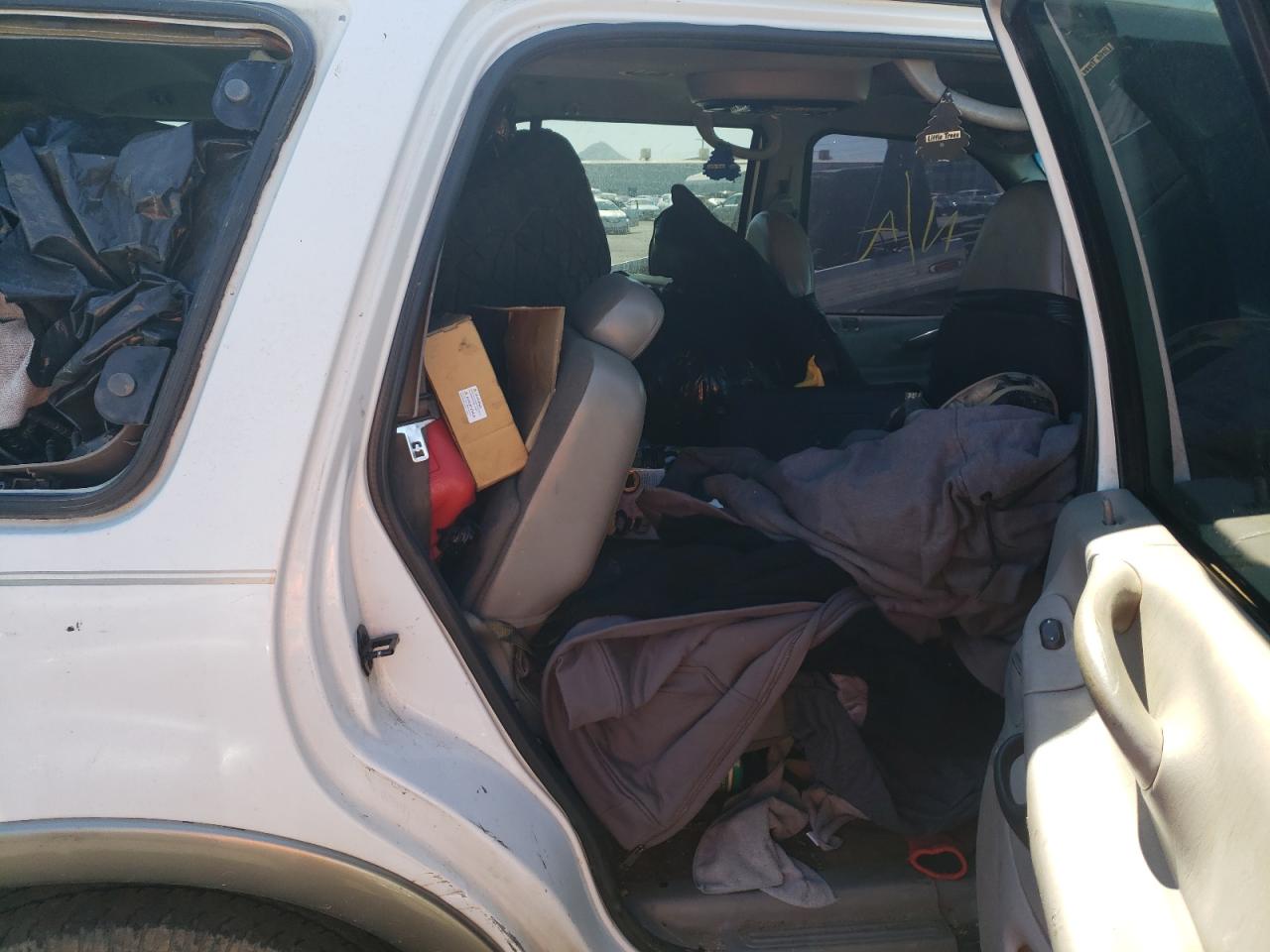 Photo 6 from auction – 2002 FORD EXPEDITION with VIN 1FMRU17L12LA79645