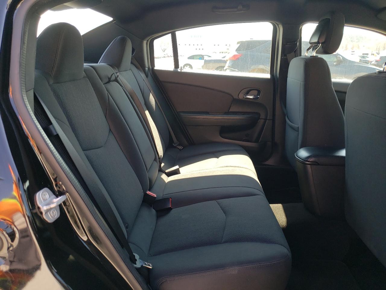 Photo 6 from auction – 2013 CHRYSLER 200 TOURIN with VIN 1C3CCBBG9DN569470