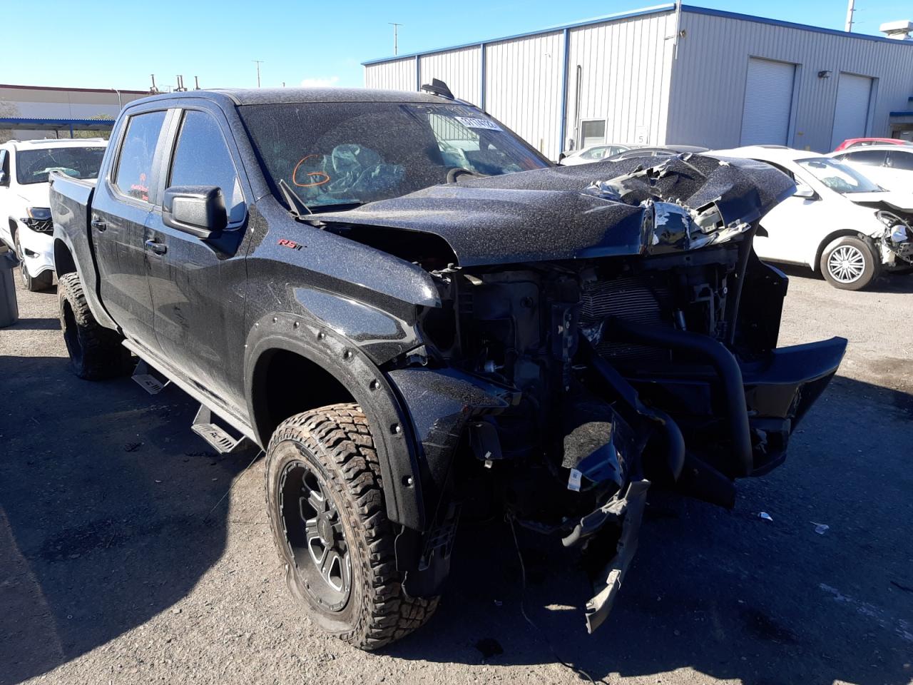 CHEVROLET SILVERADO 2020 with VIN 3GCUYEED0LG148913 - Photo from auction