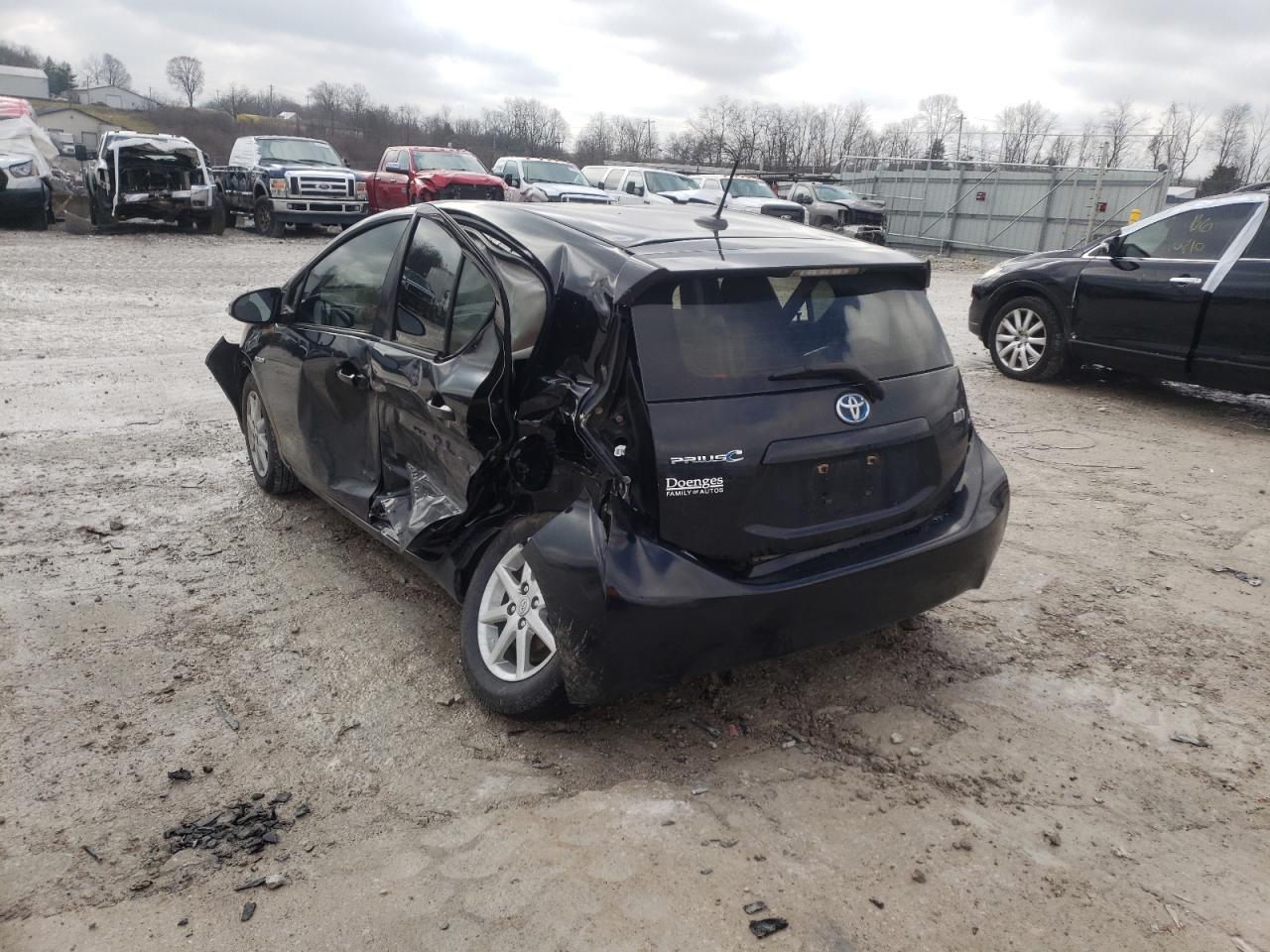 Photo 3 from auction – 2013 TOYOTA PRIUS C with VIN JTDKDTB36D1054487